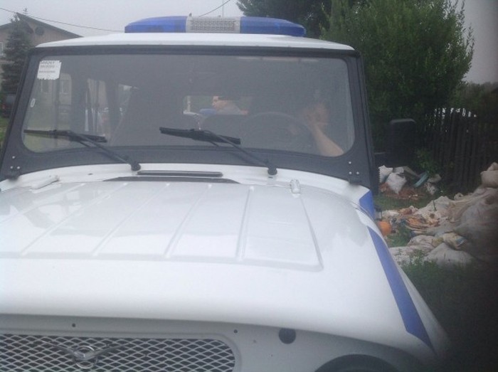 В Кирове нетрезвый водитель, сбивший двух пешеходов, пытался уйти от наказания (20 фото + 2 видео)
