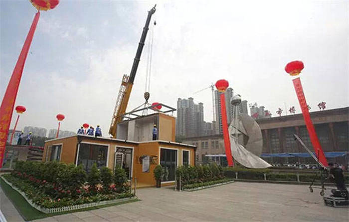 В Китае построили 2-этажный дом в течение 3 часов  (28 фото)