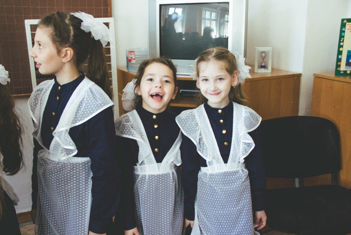 Школьников Севастополя предлагают одеть в форму эпохи царской России (6 фото)
