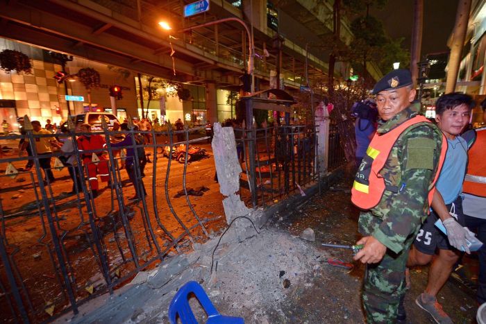 В центре Бангкока, столице Таиланда, прогремел мощный взрыв, есть погибшие и раненные (10 фото + видео)