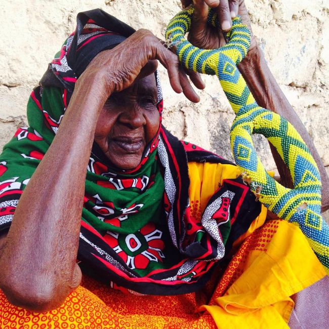 Умоджа – африканская деревня, в которой живут только женщины и дети (15 фото)