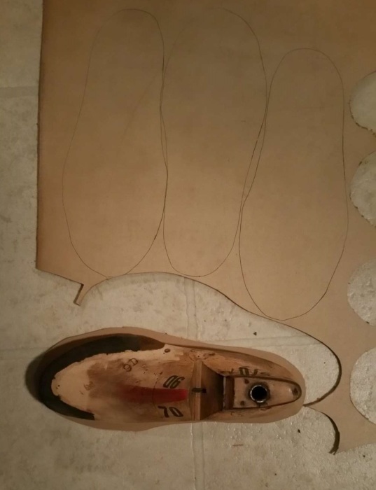 Фотоотчет по изготовлению ботинок вручную (37 фото)