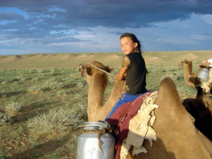 Монгольские девушки (22 фото)