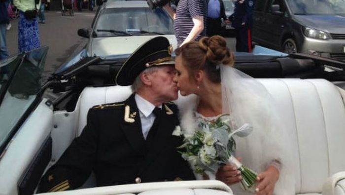 84-летний Актер Иван Краско женился на 24-летней Наталье Шевель (4 фото)