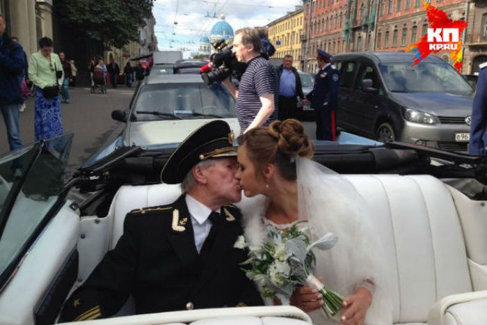 84-летний Актер Иван Краско женился на 24-летней Наталье Шевель (4 фото)