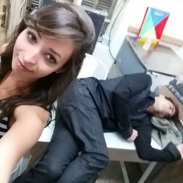 Нетрезвый босс спит на работе (17 фото)