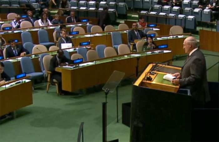 На сессии Генассамблеи ООН присутствовал сын президента Белоруссии Александра Лукашенко (2 фото)
