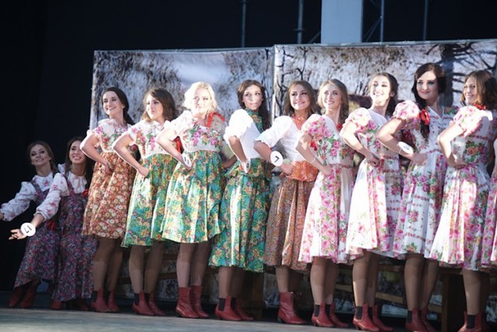 В Иваново прошел конкурс красоты «Ивановская красавица 2015» (19 фото)