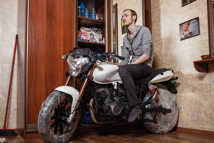 Зимовка мотоцикла в квартире (30 фото)