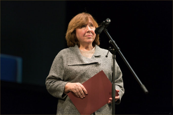 Белорусской писательнице Светлане Алексиевич присудили Нобелевскую премию по литературе (54 фото + видео)