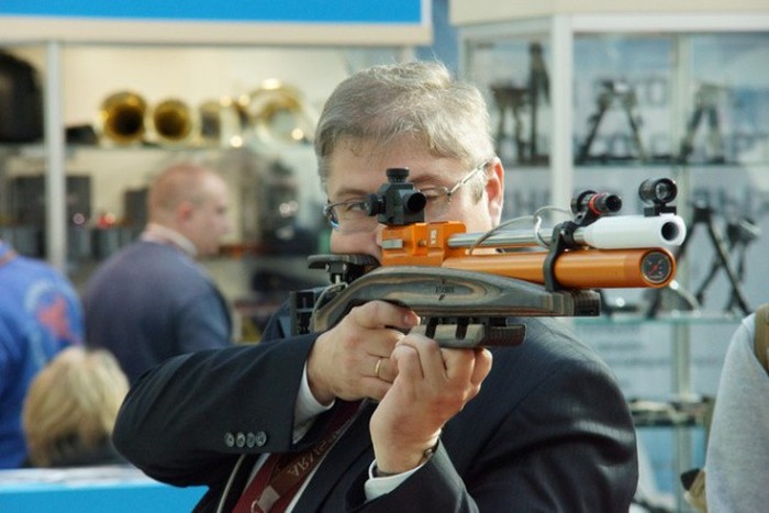 В Москве прошла выставка оружия ARMS & Hunting 2015 (26 фото)