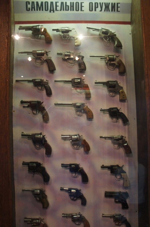 Самодельное огнестрельное оружие, изъятое в разных странах мира (40 фото)