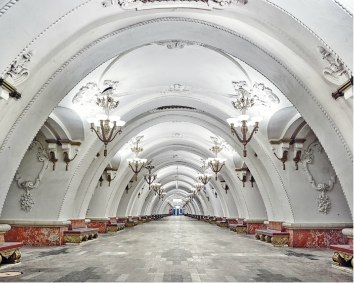 Красота российского метро на фото Дэвида Бурдени (8 фото)