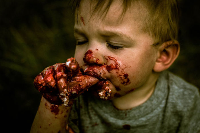 Зомби-фотосессия в первый День рождения ребенка (10 фото)