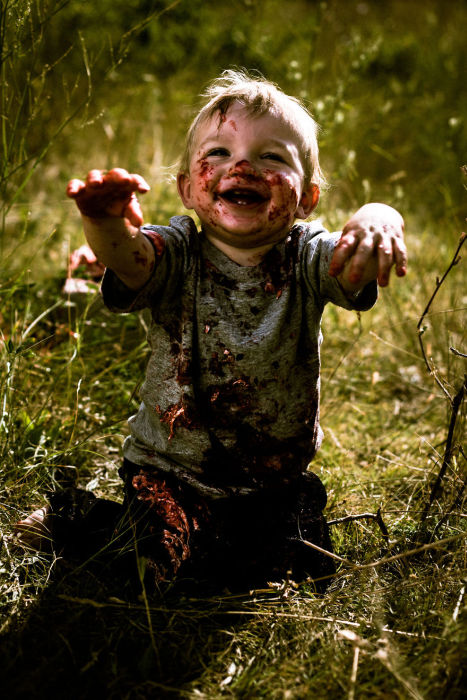 Зомби-фотосессия в первый День рождения ребенка (10 фото)