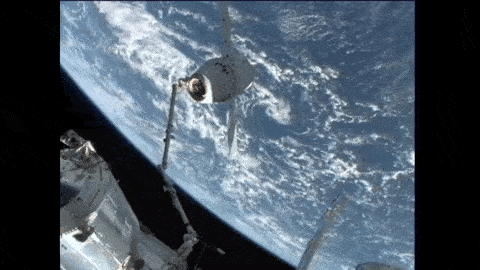 Работа МКС в 15 тематических гифках от NASA (15 гифок)