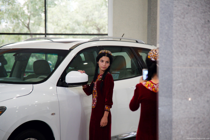 Современные мода и стиль Туркменистана (21 фото)