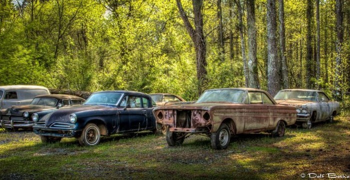 Самое старое в мире кладбище автомобилей (19 фото)
