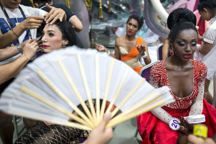 В Таиланде прошел финал конкурса красоты Miss International Queen 2015 среди женщин-трансгендеров (22 фото)