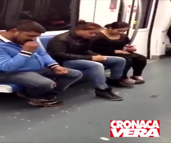 Новоиспеченные европейцы в метро
