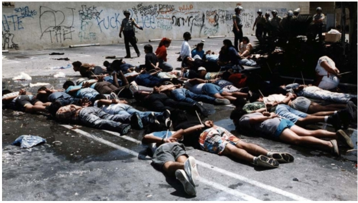 Первая в мире «цветная» революция, Лос-Анджелес, 1992 год (31 фото)