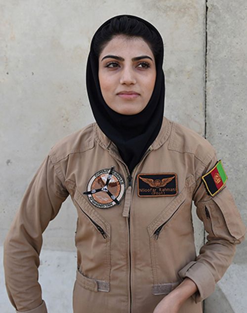Нилуфар Рахмани - единственная женщина-пилот ВВС Афганистана (12 фото)