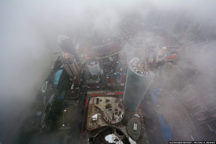 Новый взгляд на Шанхай на снимках российских руферов (33 фото + видео)
