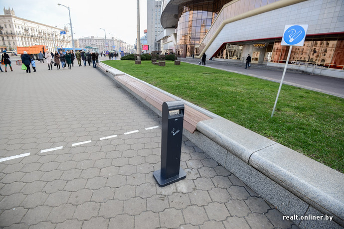 На белорусских вокзалах появились места для курения (5 фото)