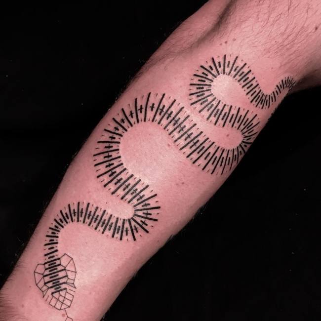 Скотт Кэмпбелл - тату-мастер, который сам решает, какую татуировку набить клиенту (12 фото)
