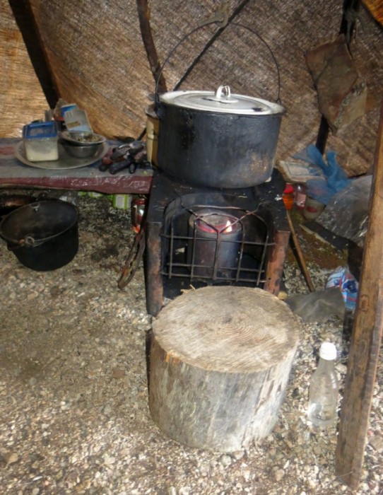 Яранга - традиционное жилище чукотских оленеводов (22 фото)