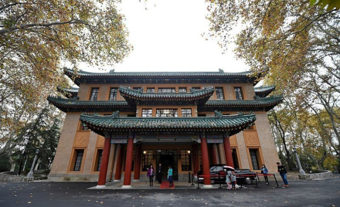 Мэй-Лин - китайский дворец-изумруд (7 фото)