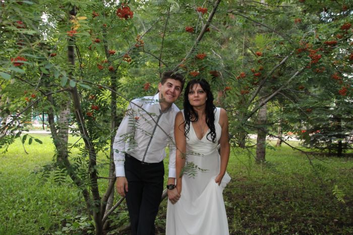 Супружеская пара из Стерлитамака пожаловалась в полицию на фотографа, сделавшего плохие свадебные фото (9 фото)