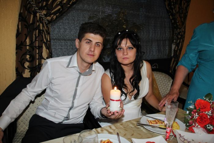 Супружеская пара из Стерлитамака пожаловалась в полицию на фотографа, сделавшего плохие свадебные фото (9 фото)