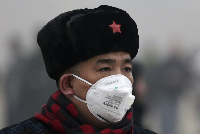Модные марлевые повязки - новый тренд в Китае (22 фото)