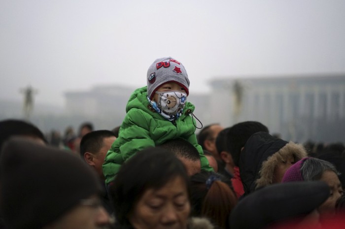 Модные марлевые повязки - новый тренд в Китае (22 фото)