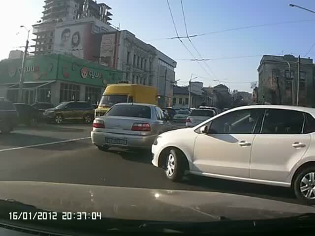 Дорожное ограбление в Днепропетровске