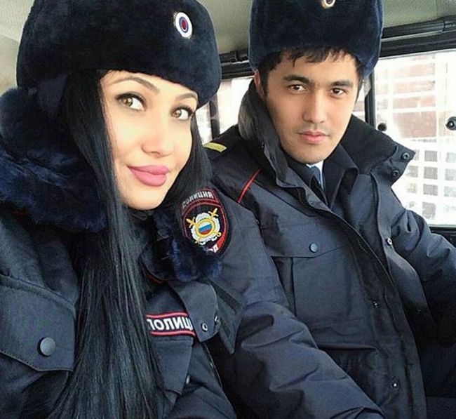 Симпатичные девушки из силовых структур России (35 фото)