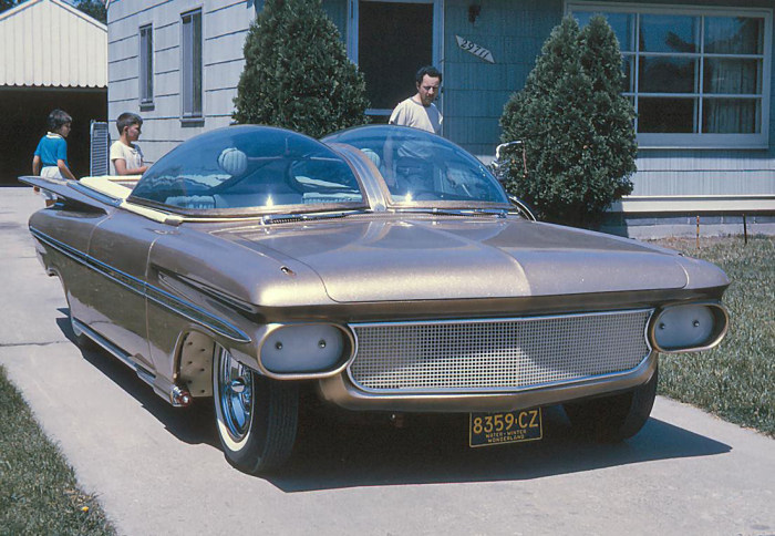 Chevrolet Ultimus - концепт, опередивший свое время (9 фото)