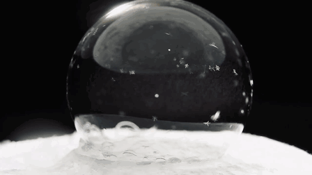Мыльный пузырь при температуре -15 градусов Цельсия (5 фото)