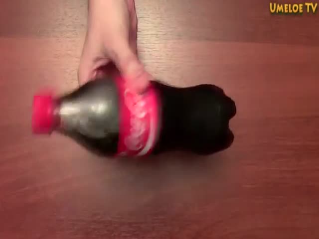 «Магический» фокус с бутылкой «Колы»