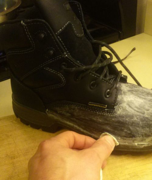 Как сделать ботинки действительно водонепроницаемыми (5 фото) » Триникси