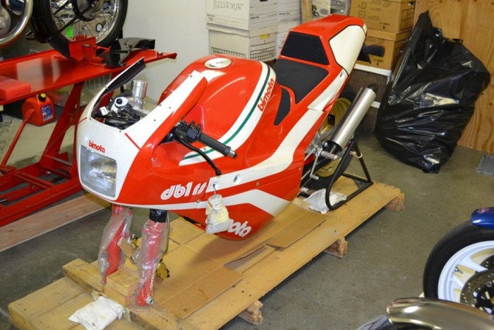 Капсула времени - «законсервированный» мотоцикл Bimota DB1SR 1987 года выпуска (13 фото) Капсула времени - «законсервированный» мотоцикл Bimota DB1SR 1987 года выпуска (13 фото)
