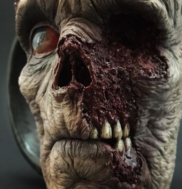 Реалистичная зомби-кружка от Кевина Мерка (10 фото)