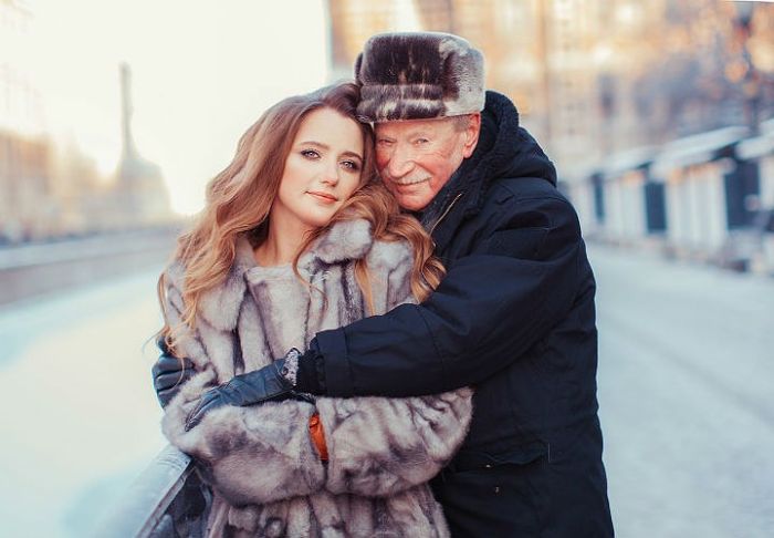 Иван Краско и его молодая жена устроили романтическую фотосессию (9 фото)