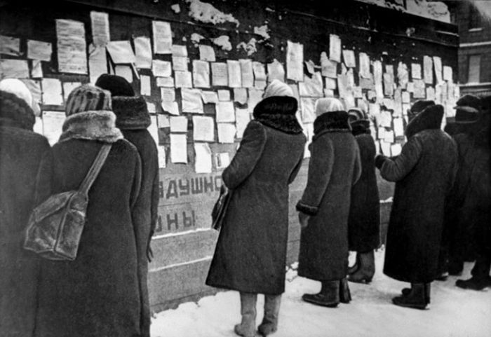 72 года со дня снятия блокады Ленинграда (12 фото)