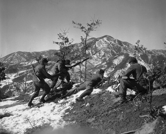 Корейская война на снимках военных фотографов (49 фото)