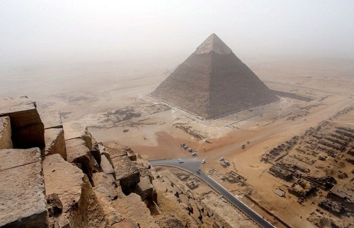 Руфер Андрей Чисельский забрался на Великую пирамиду в Гизе (3 фото + видео)