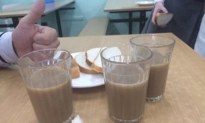 Учеников брянских школ стали кормить хлебом с какао (фото)