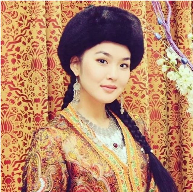Финалистки казахстанского конкурса красоты «Қазақ аруы-2016» (15 фото)
