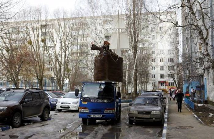 Автомобильный юмор на дорогах России (50 фото)